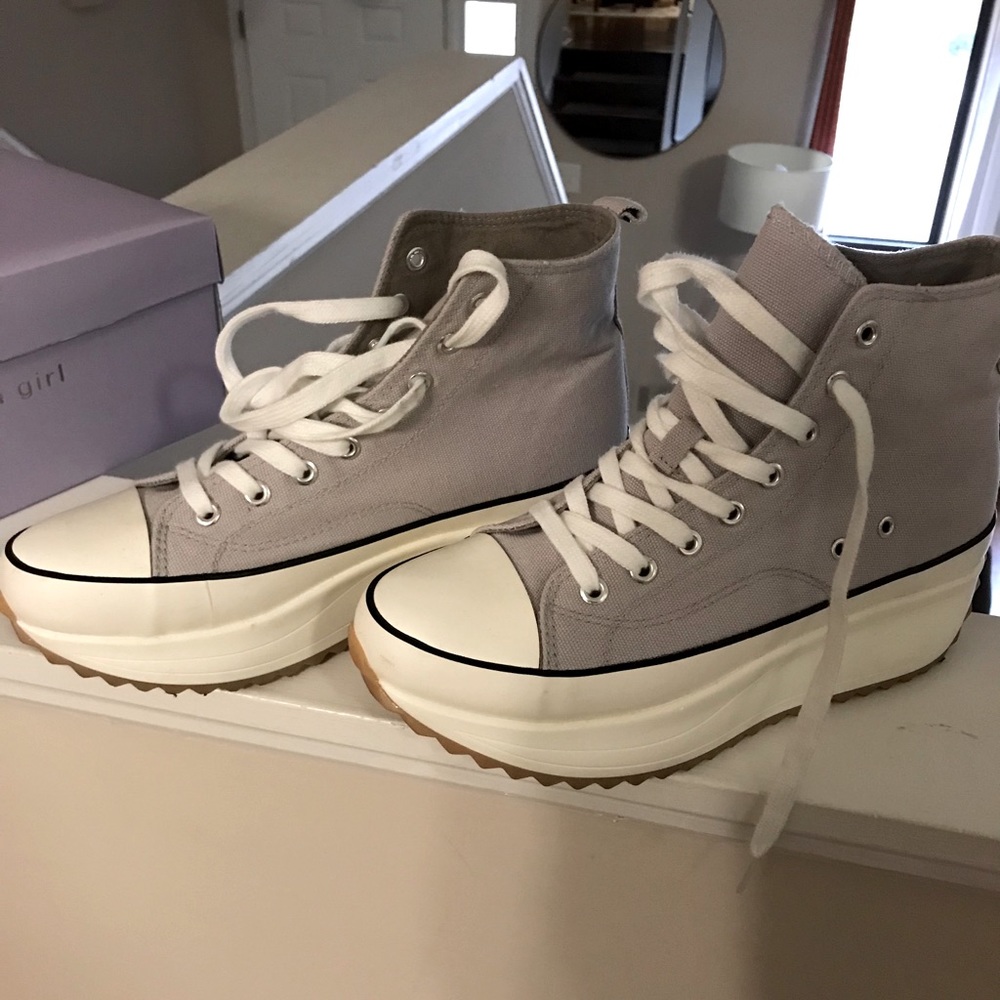 Madden Girl Winnona Platforms